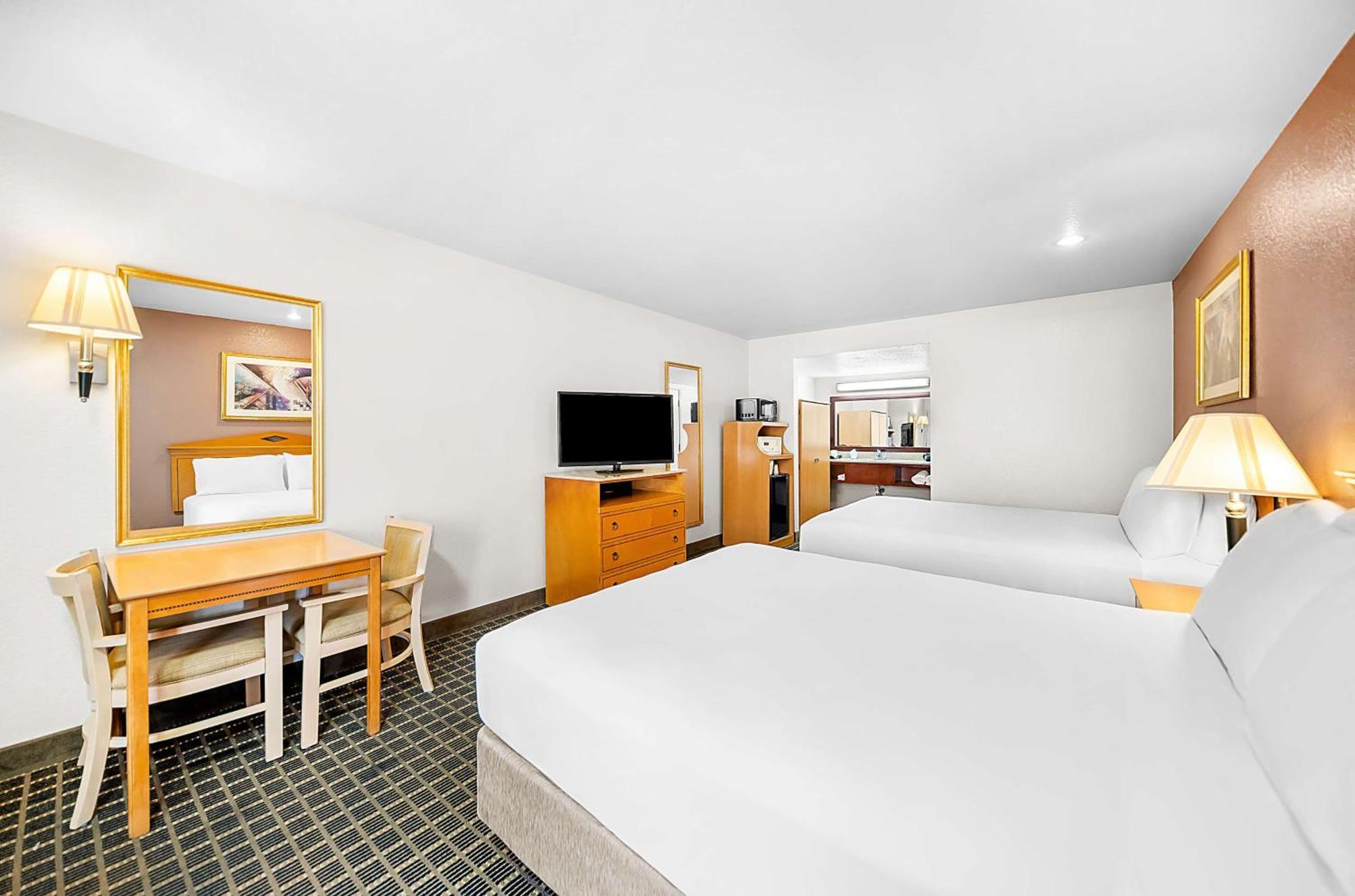 Surestayplus Hotel By Best Western San Jose Central City Bagian luar foto