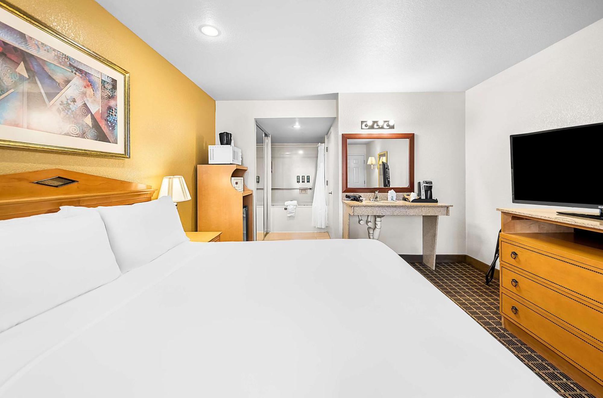 Surestayplus Hotel By Best Western San Jose Central City Bagian luar foto