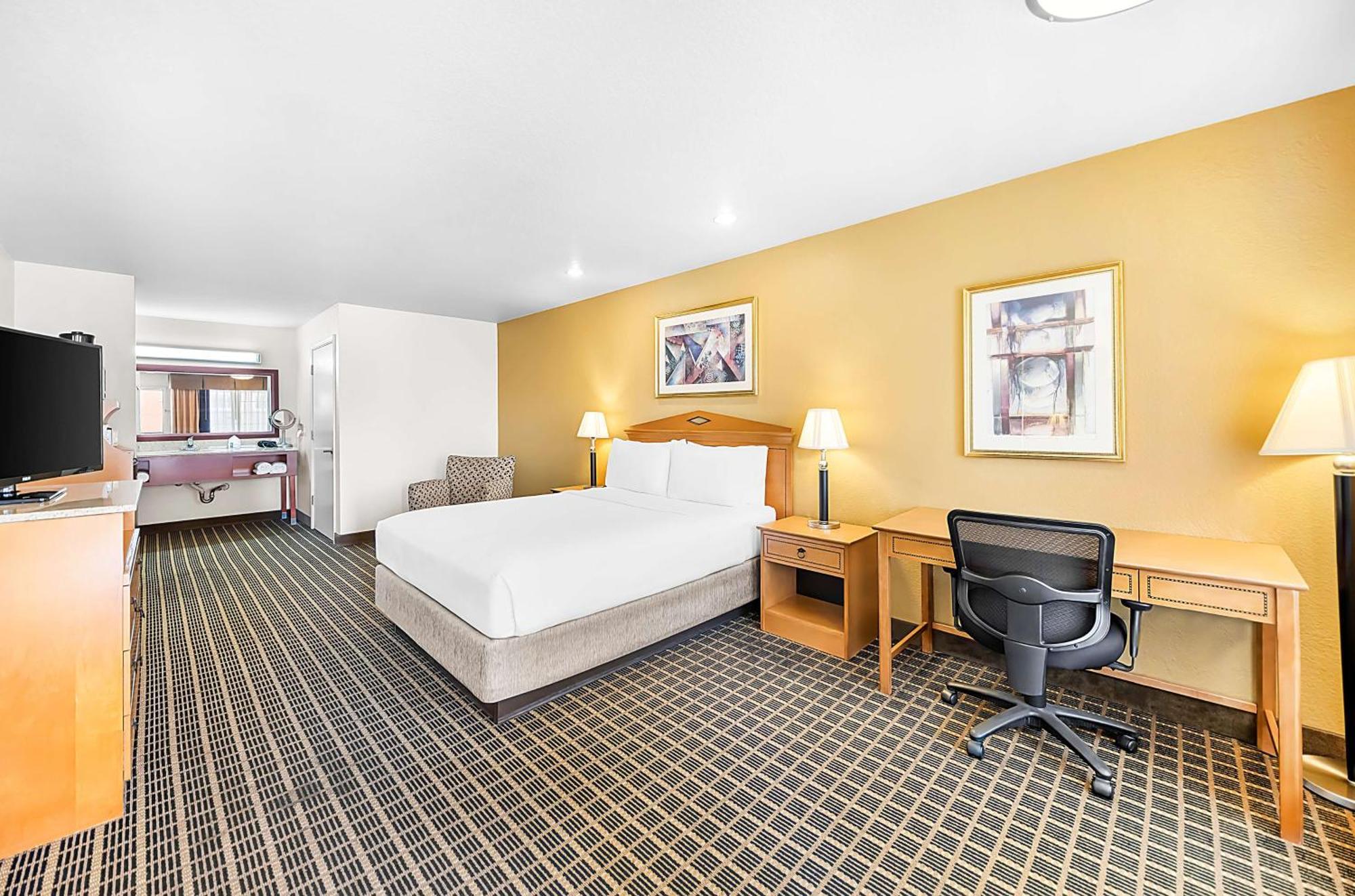 Surestayplus Hotel By Best Western San Jose Central City Bagian luar foto